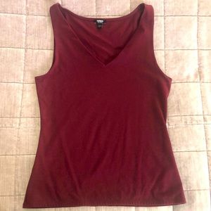 Body contour double layer v-neck tank